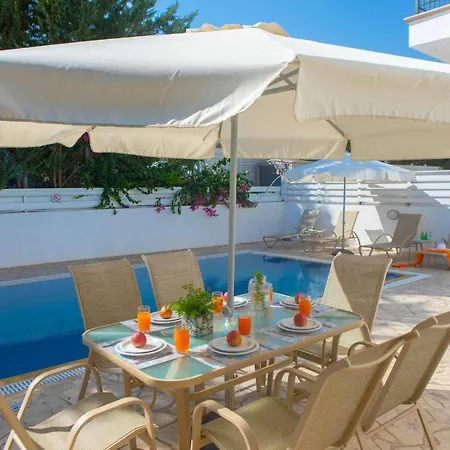 Avocado Palm 23 Villa *