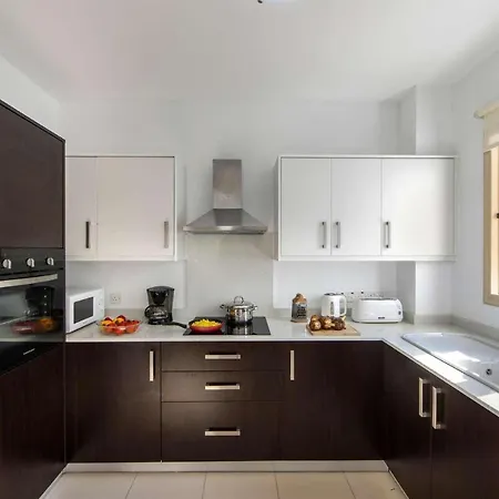 Avocado Palm 23 Villa *