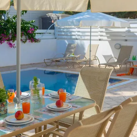 Villa Avocado Palm 23 *